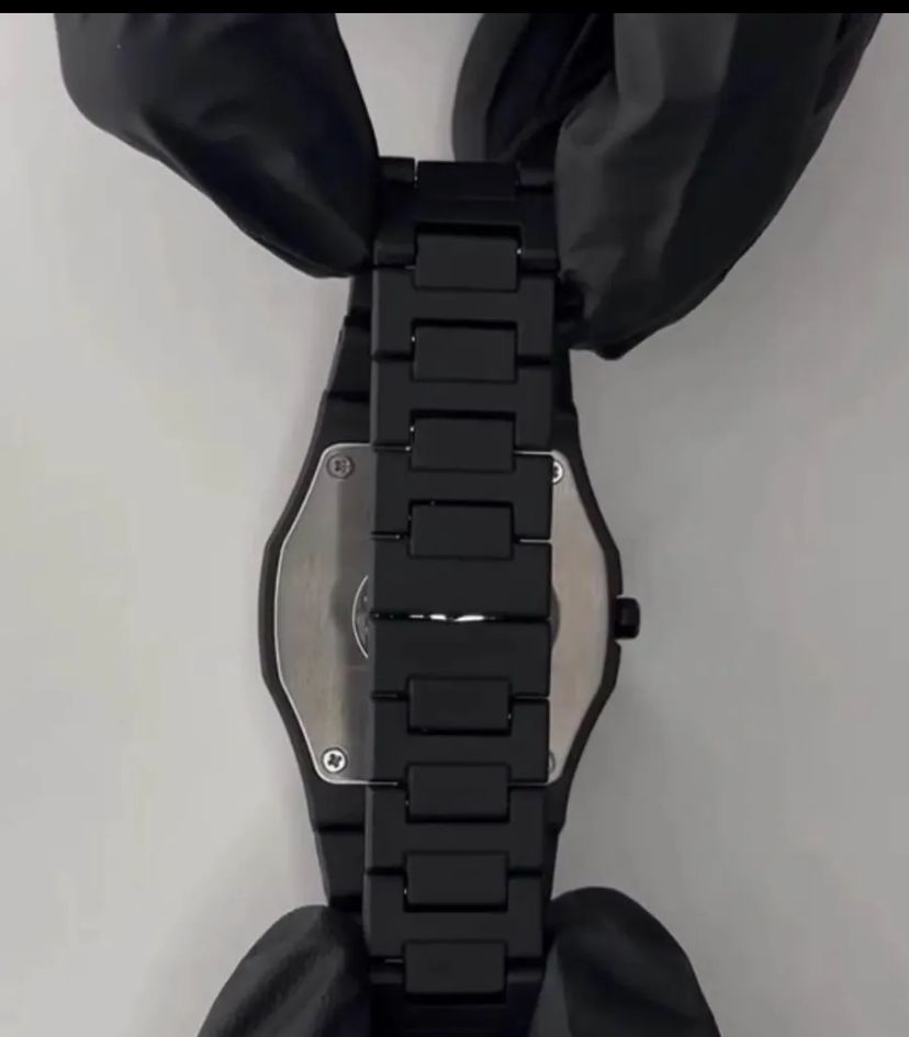 Black Aura Men’s Watch Premium Design